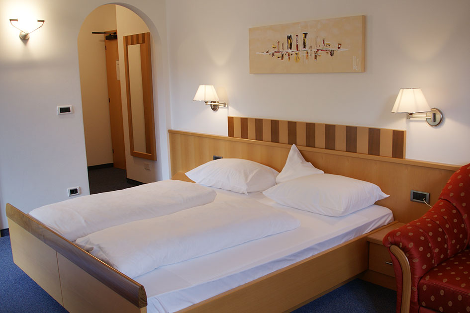 hotel_enzian_tiers_zimmer_komfort_02.jpg